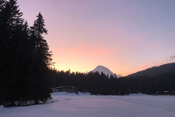 Wildmoosalm in der Blauen Stunde - Winter - Seefeld - Hochformat